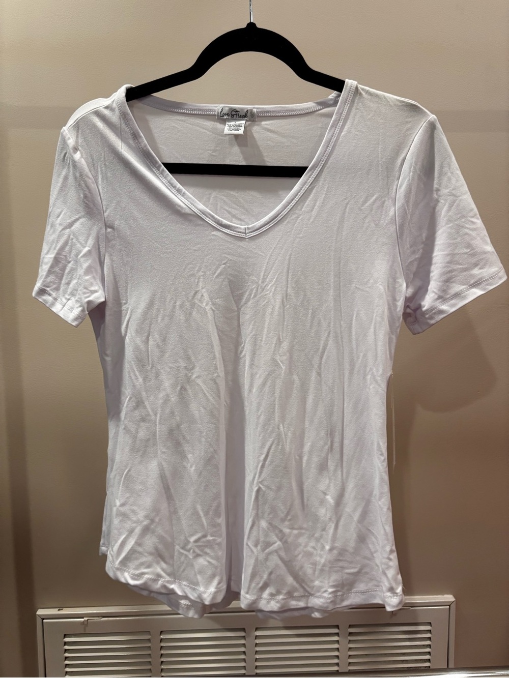 Love Tree White V-Neck Short Sleeve Tee
